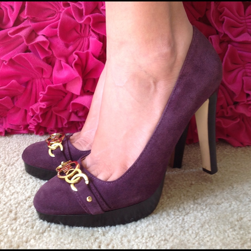 Michael Kors purple heels gold detail